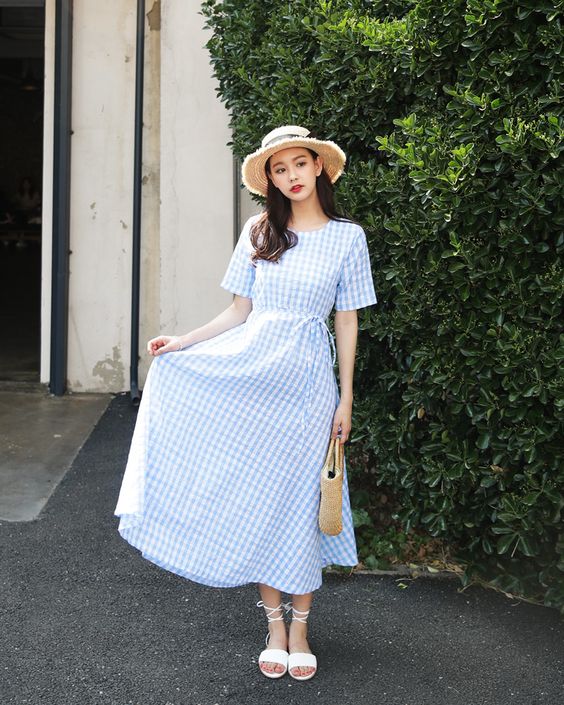 藍白穿搭　優雅 